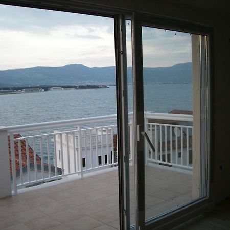 Apartments Nena - Trogir Exterior photo