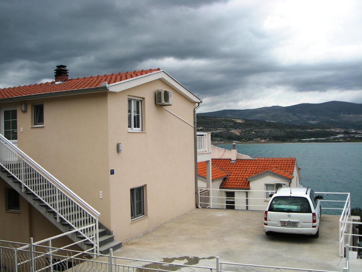 Apartments Nena - Trogir Exterior photo