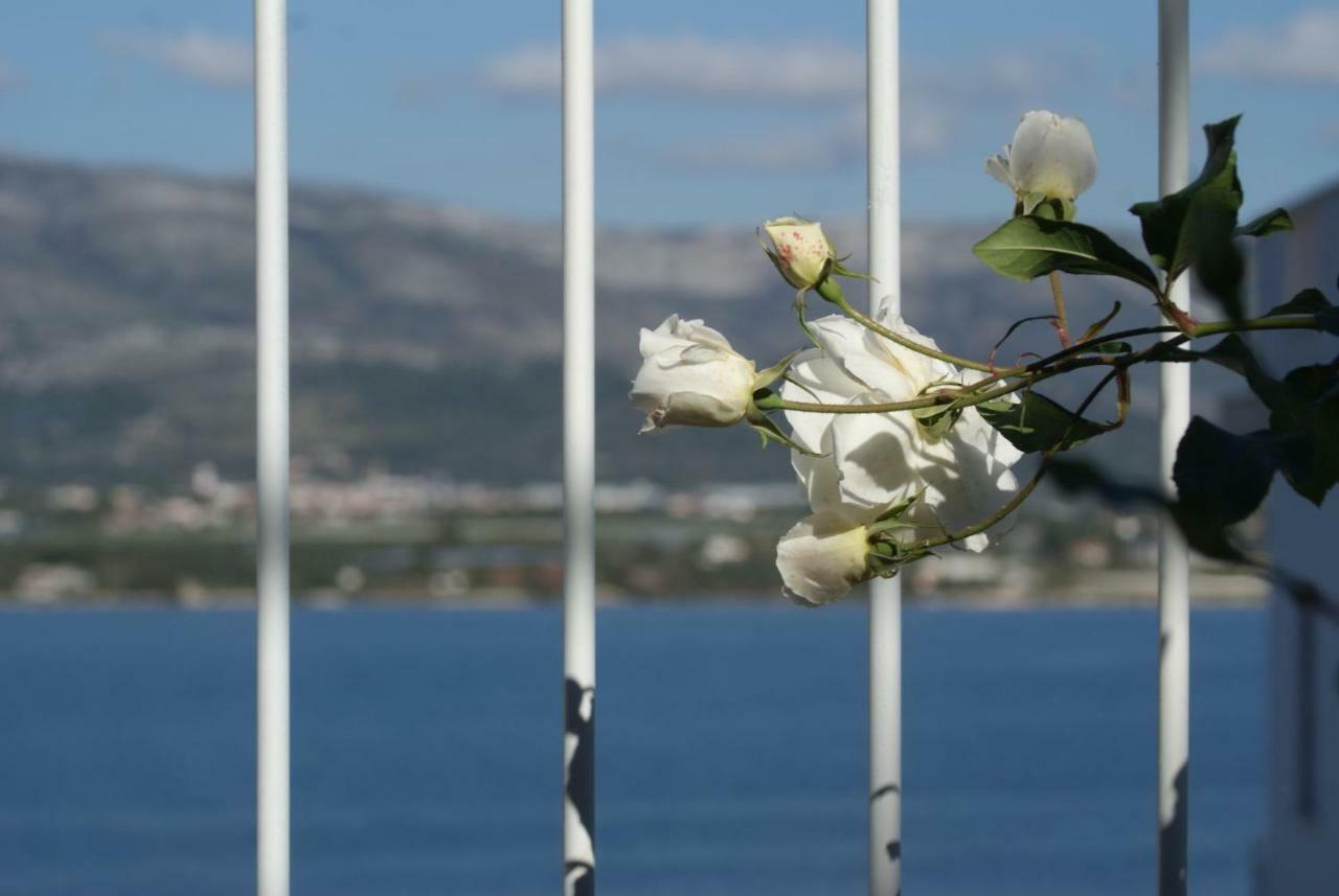 Apartments Nena - Trogir Exterior photo