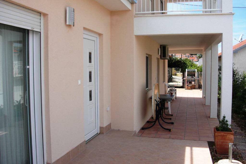 Apartments Nena - Trogir Exterior photo